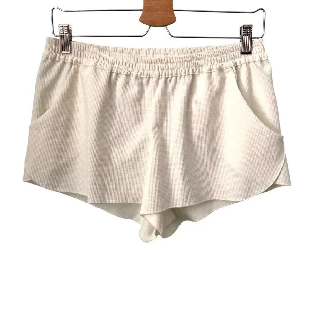 Sam & Lavi White Cream Shorts in Size Small Made in USA with Front Pockets